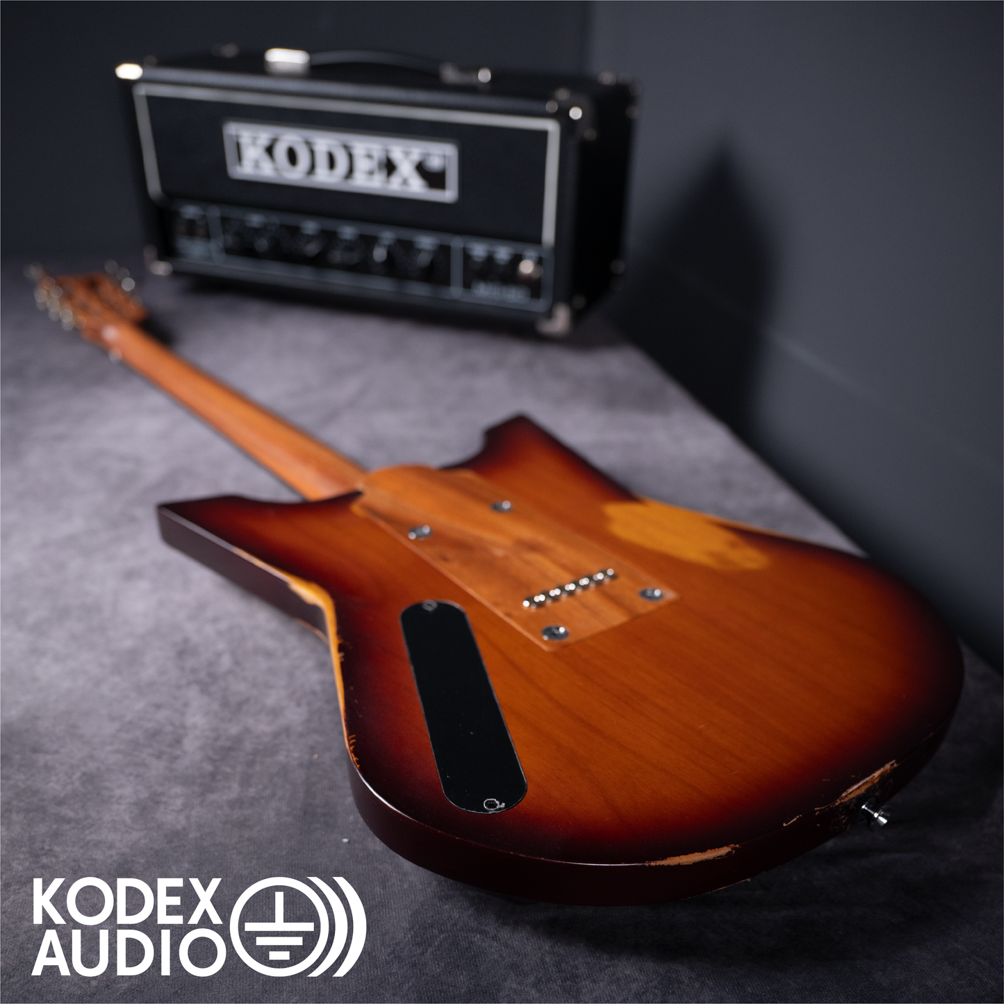 KODEX - Distressed Tobacco Burst (JPTR FX EDITION)