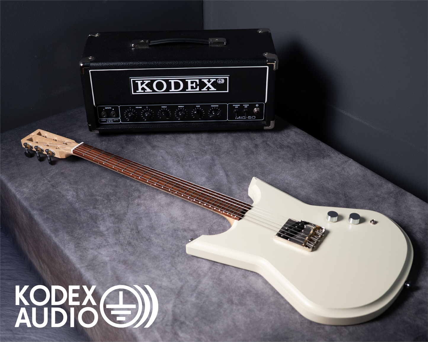 #0018 - Vintage white Kodex (Custom)